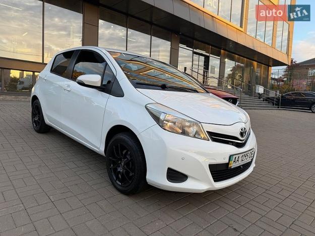 Toyota Yaris, 2014г. 1.3л. бензин Київ в кредит