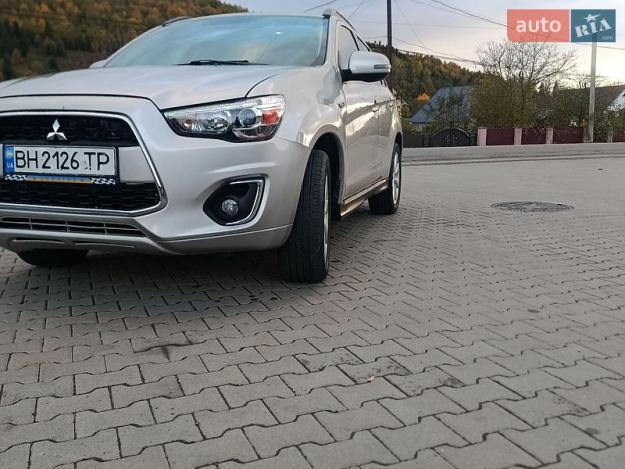 Mitsubishi Outlander sport, 2015г. 2.4л. бензин Ужгород в кредит