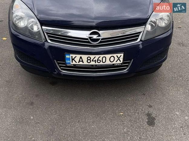 Opel Astra, 2012г. 1.6л. бензин Київ в кредит