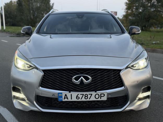 Infiniti QX30 2016