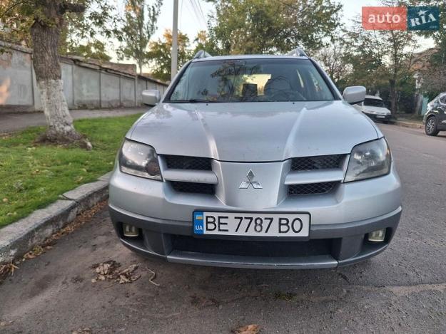 Mitsubishi Outlander, 2003г. 2.0л. бензин Миколаїв в кредит