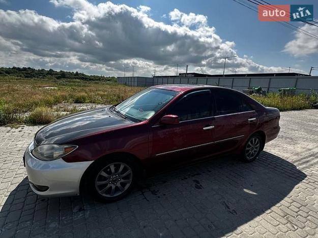 Toyota Camry, 2005г. 3.0л. бензин Львів в кредит