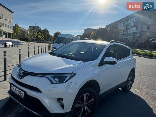 Toyota Rav4, 2015г. 2.2л. дизель Чернівці в кредит