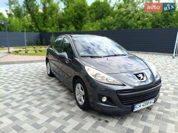Peugeot 207, 2010г. 1.4л. бензин Черкаси в кредит