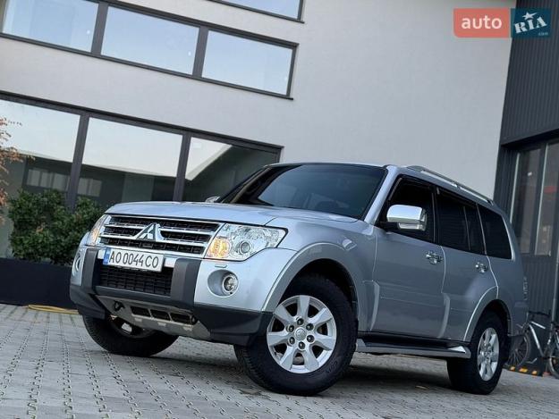 Mitsubishi Pajero, 2009г. 3.0л. бензин Ужгород в кредит