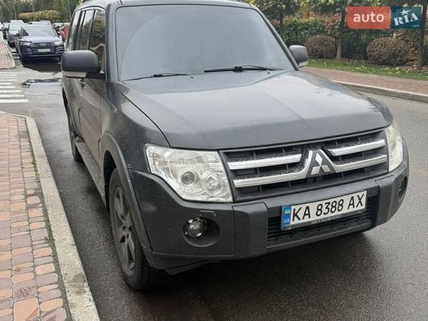Mitsubishi Pajero wagon, 2007г. 3.2л. дизель Київ в кредит