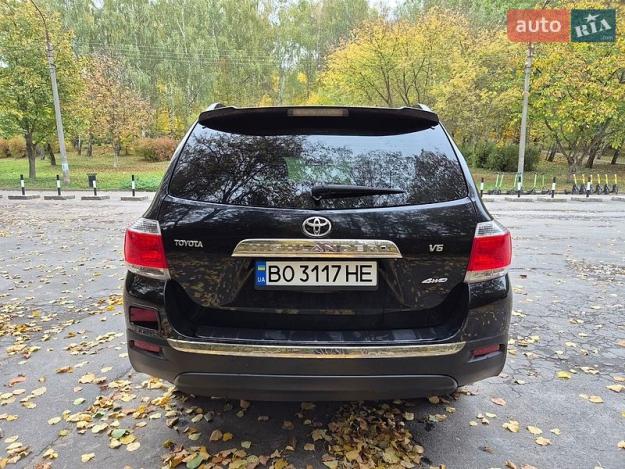 Toyota Highlander, 2010г. 3.5л. бензин Тернопіль в кредит