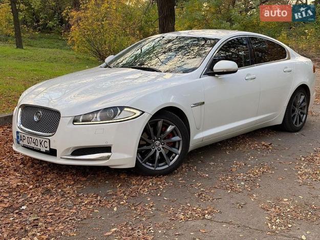 Jaguar Xf, 2013г. 2.0л. бензин Запоріжжя в кредит