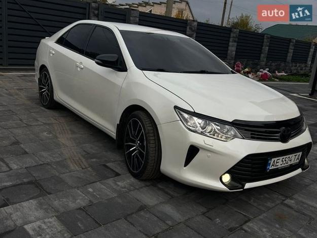 Toyota Camry, 2015г. 2.5л. гібрид Миколаїв в кредит