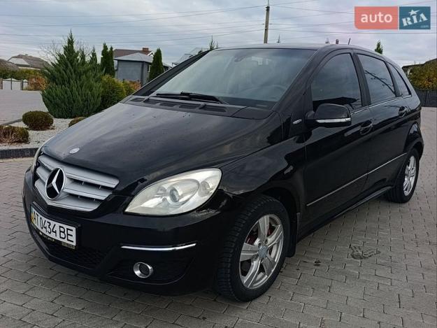 Mercedes-benz B-class, 2011г. 2.0л. бензин Івано-Франківськ в кредит