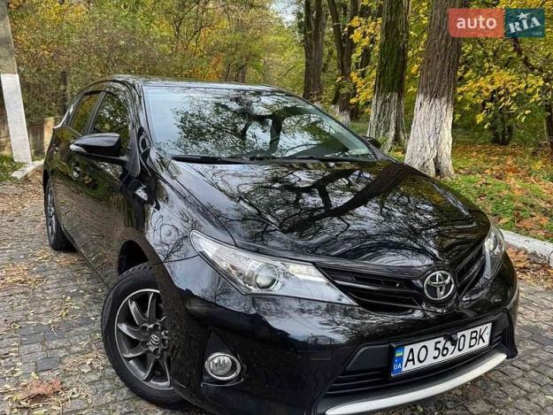 Toyota Auris, 2014г. 1.6л. бензин Чернівці в кредит