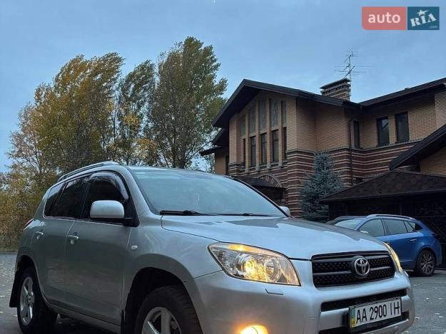 Toyota Rav4, 2006г. 2.0л. бензин Київ в кредит