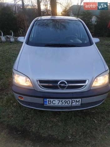 Opel Zafira, 2003г. 1.6л. бензин Львів в кредит