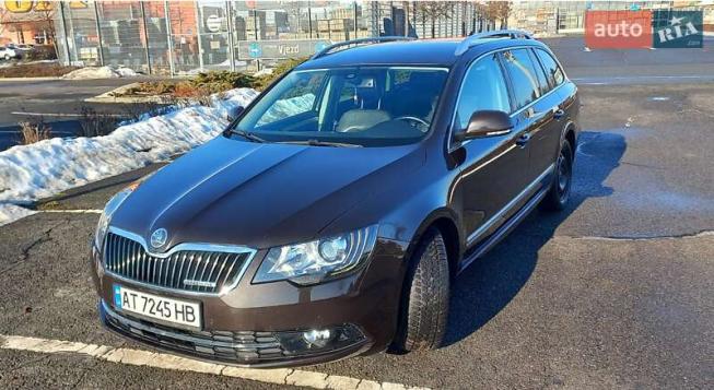 Skoda SuperB 2013